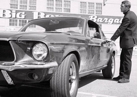 Ford Mustang Bullitt di Steve McQueen: venduta all’asta per 3,7 milioni di dollari