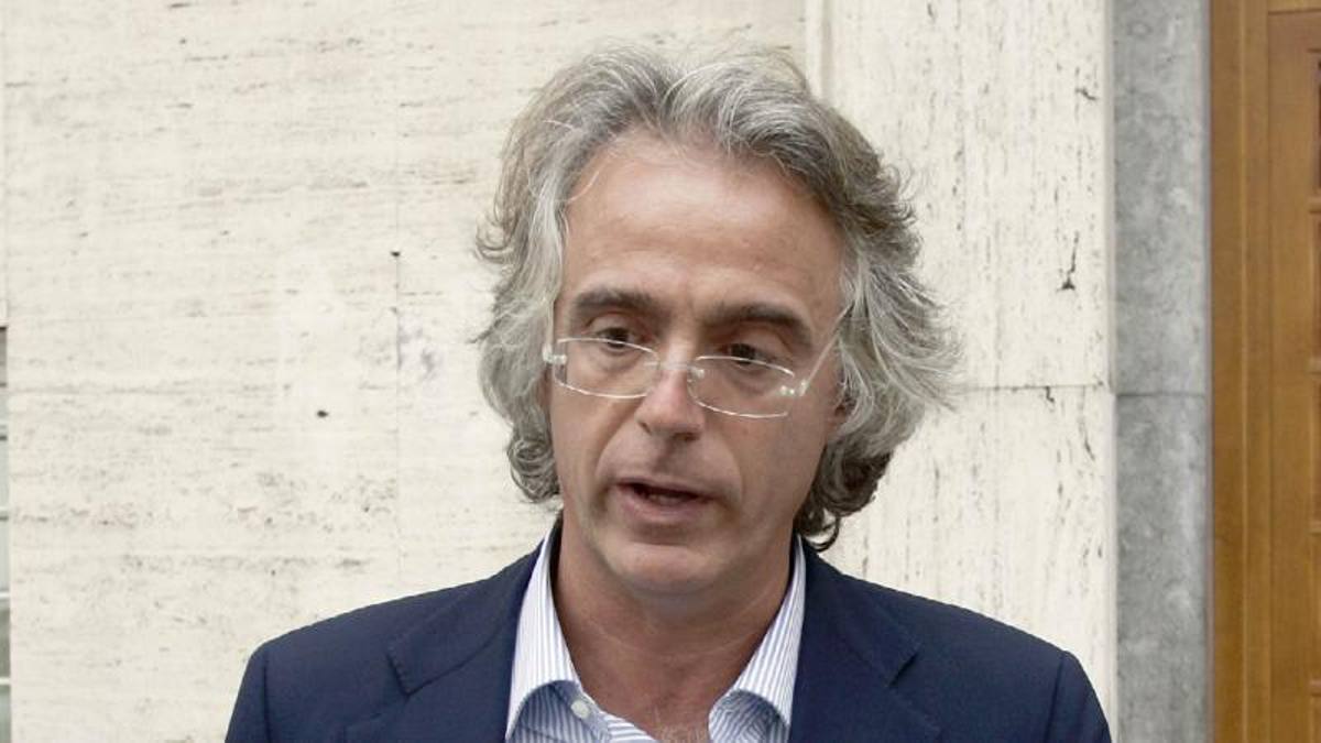 Grassani: “I club possono chiedere il taglio di stipendi già da ora” Grassani: “I club possono chiedere il taglio di stipendi già da ora”