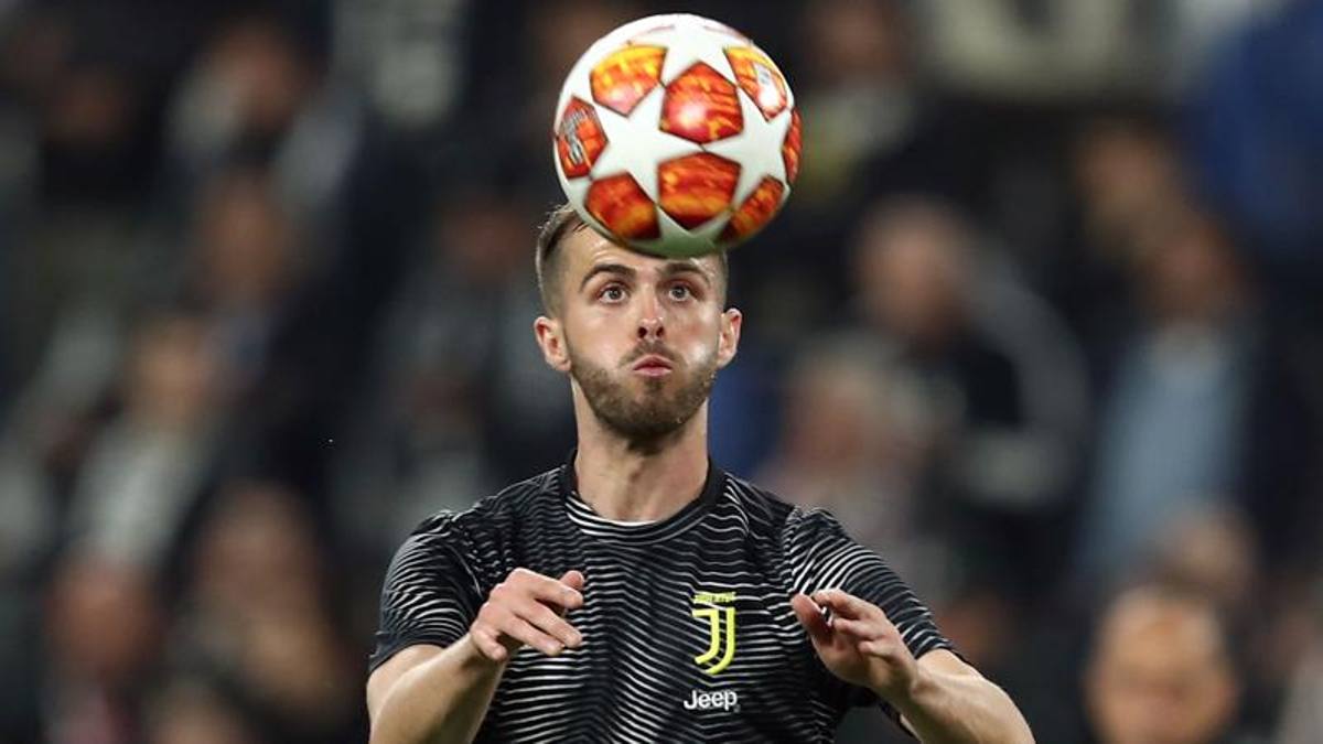 Pjanic, star con la valigia Pjanic, star con la valigia